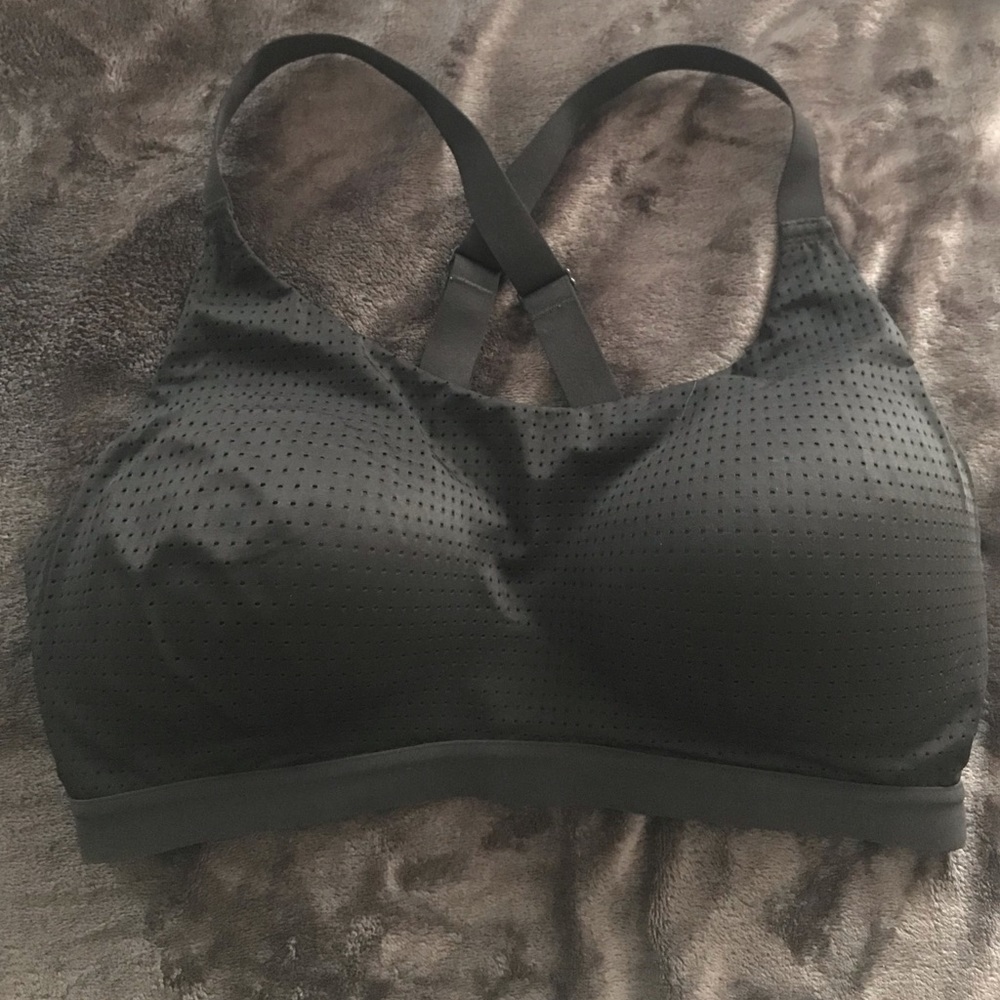 Victoria Sport: Bra